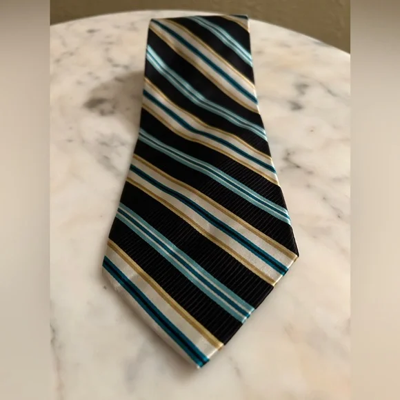 Stacy Adams necktie - Picture 3 of 7